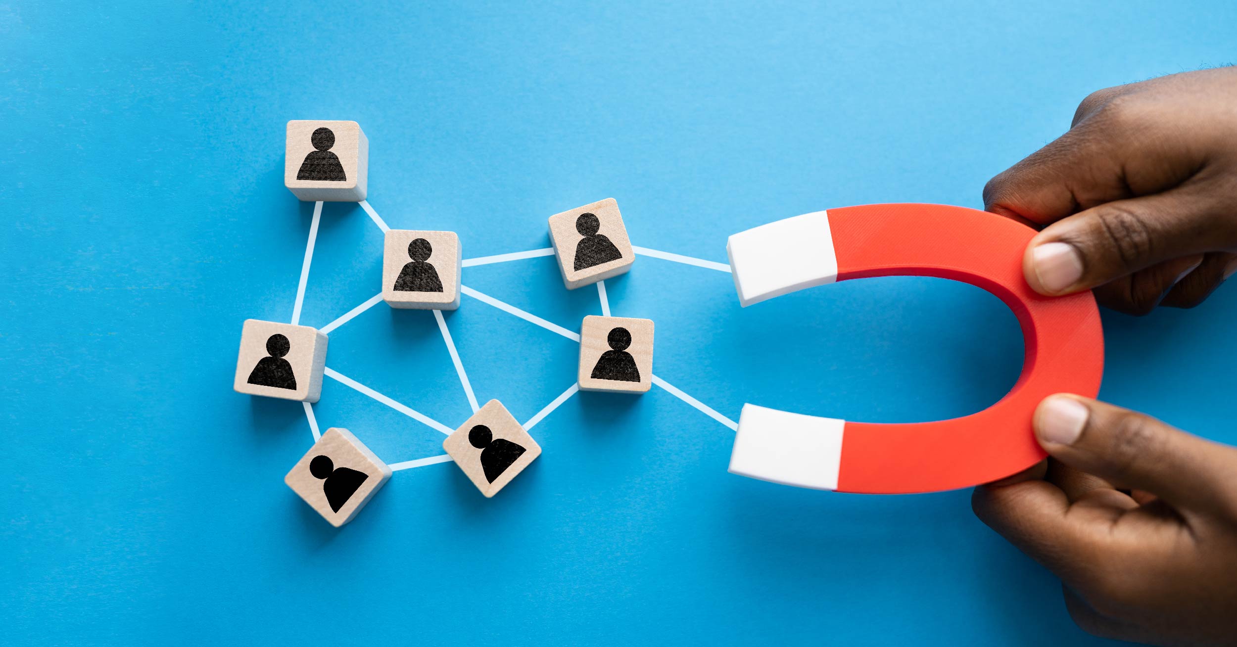Image showcasing a magnet to represent customer acquisition cost